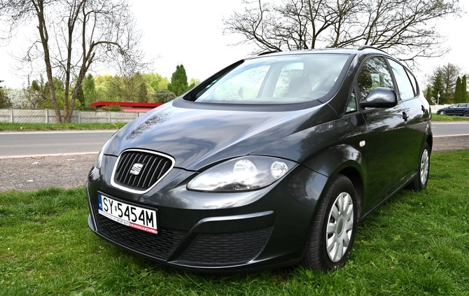 Seat Altea XL cena 22700 przebieg: 145000, rok produkcji 2012 z Działdowo małe 379